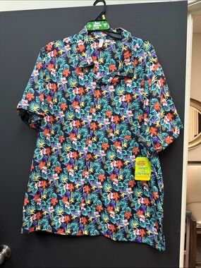 Hawaiian button up shirt